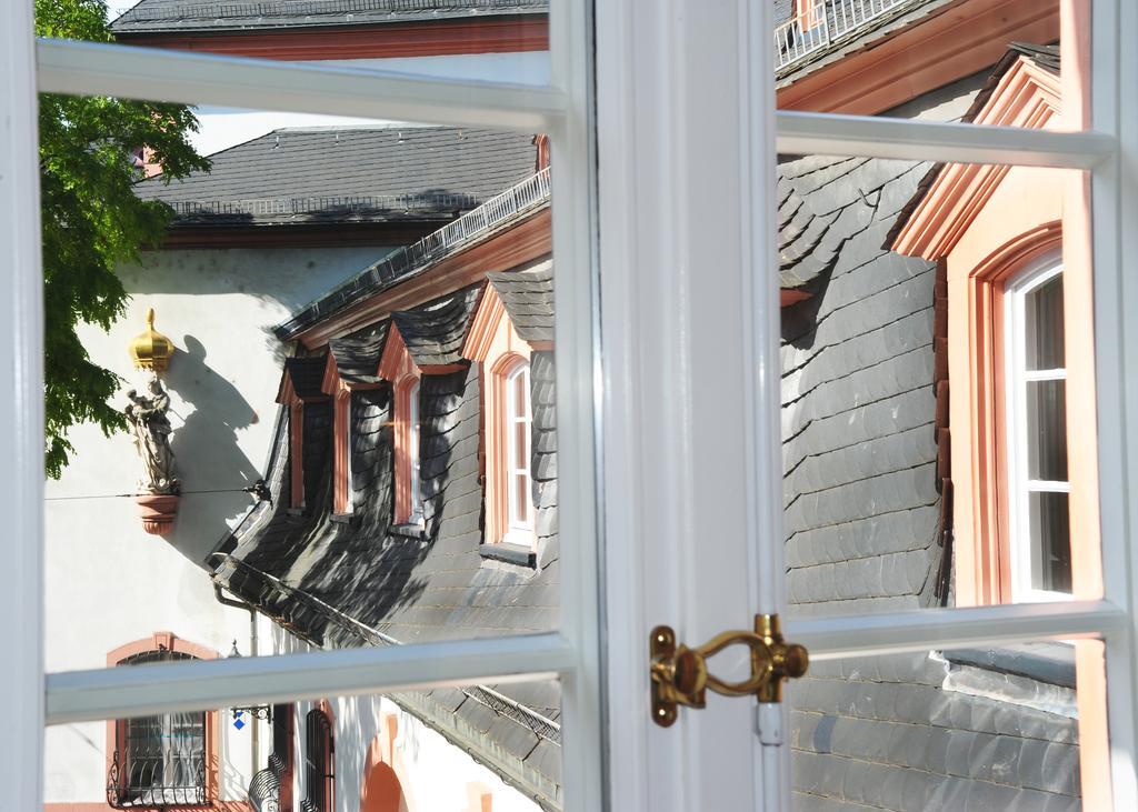 Ferienwohnungen Im Osteiner Hof Mainz Exterior photo